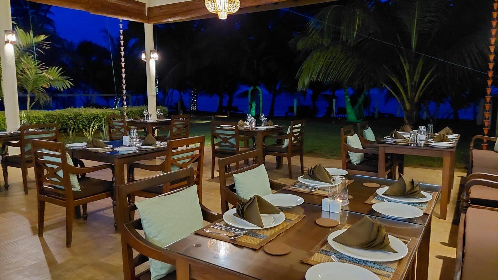 Lanka Beach Grand Villa Rekawa Ngoại thất bức ảnh